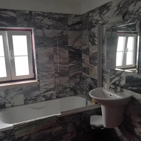 Flat Historical 2 * Lisbon